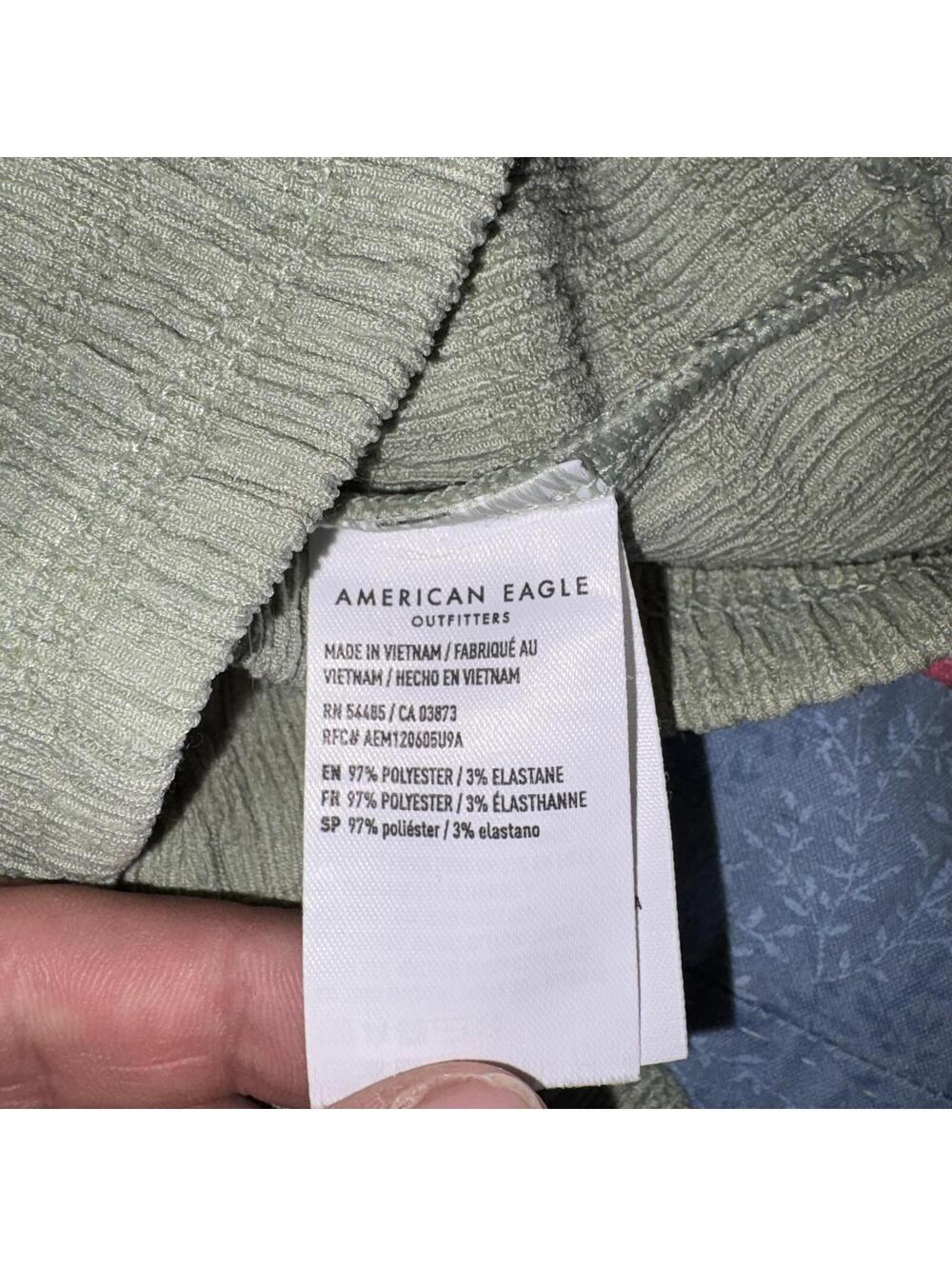 American Eagle Cropped One-Shoulder Olive Green Smocked Crop Top Woman’s Medium - Picture 5 of 7